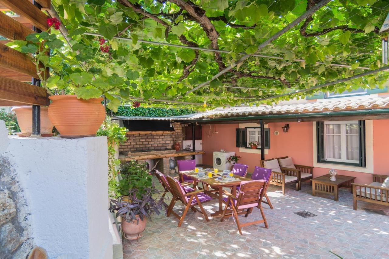 Holiday home Tzeris House Doukades