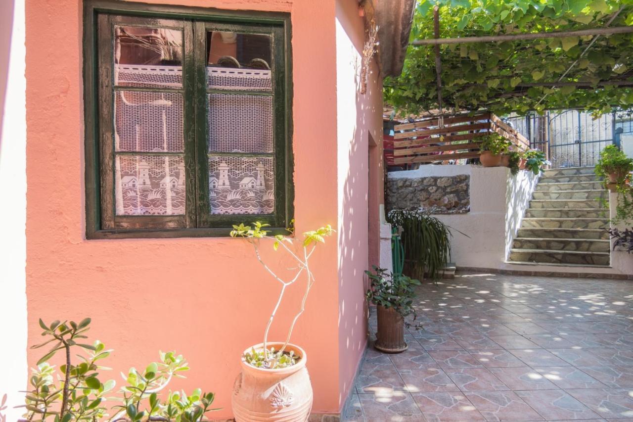 Ferienhaus Tzeris House