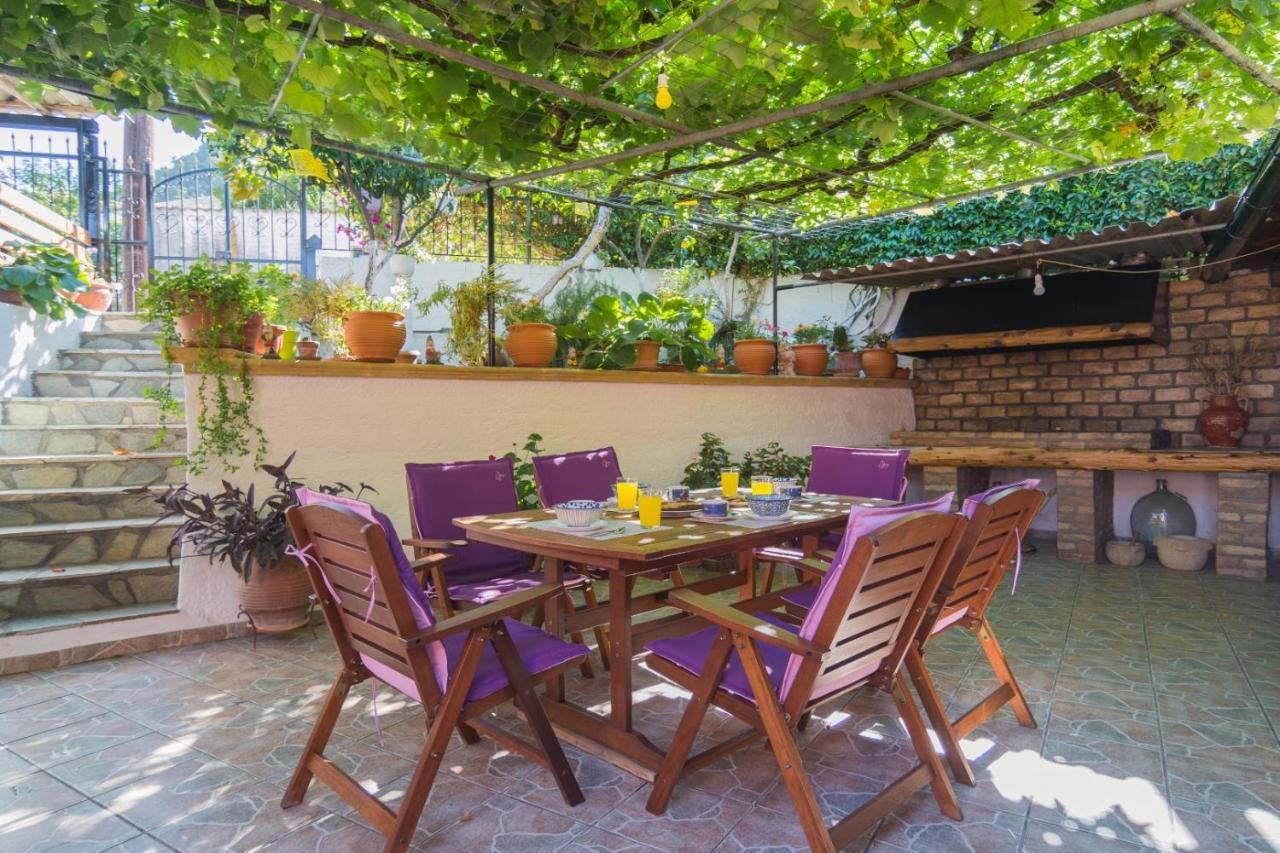 Tzeris House
